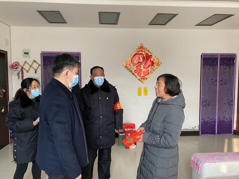 博農(nóng)集團(tuán)走訪慰問老黨員、因公去世黨員干部家屬